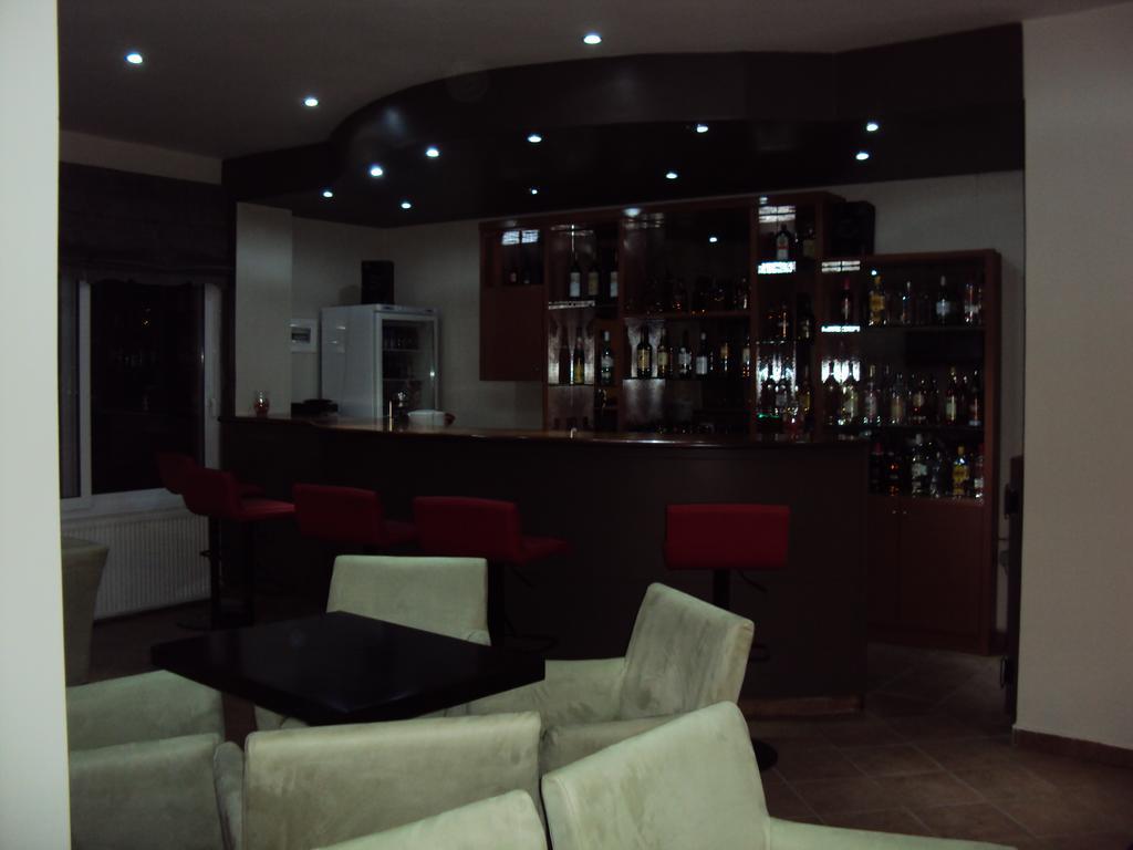 Aitheron Hotel Air Park Zervi Eksteriør billede