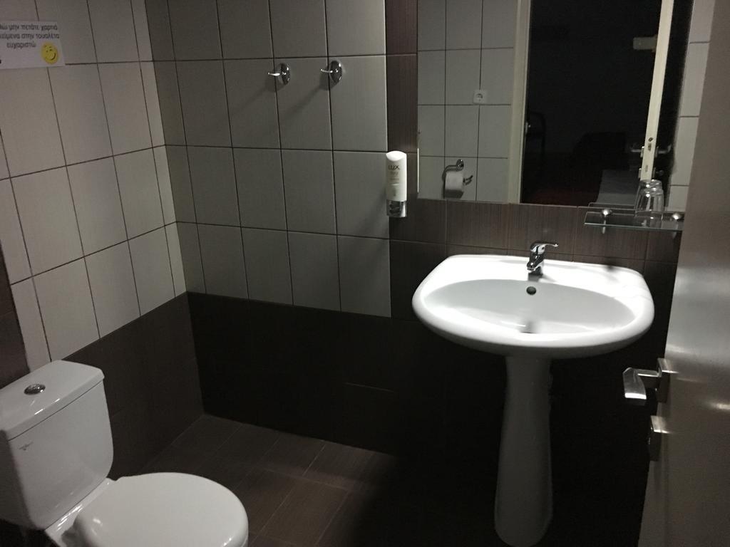 Aitheron Hotel Air Park Zervi Eksteriør billede