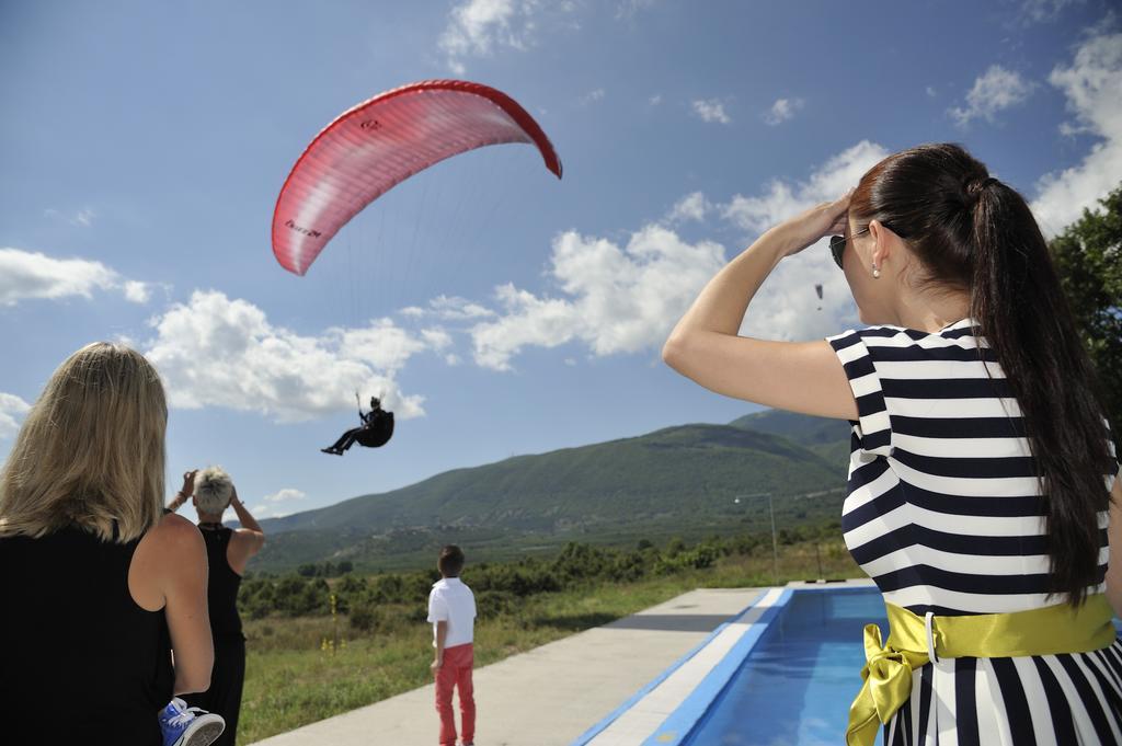 Aitheron Hotel Air Park Zervi Eksteriør billede