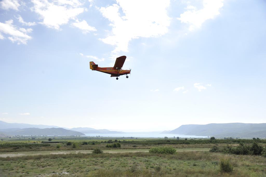 Aitheron Hotel Air Park Zervi Eksteriør billede
