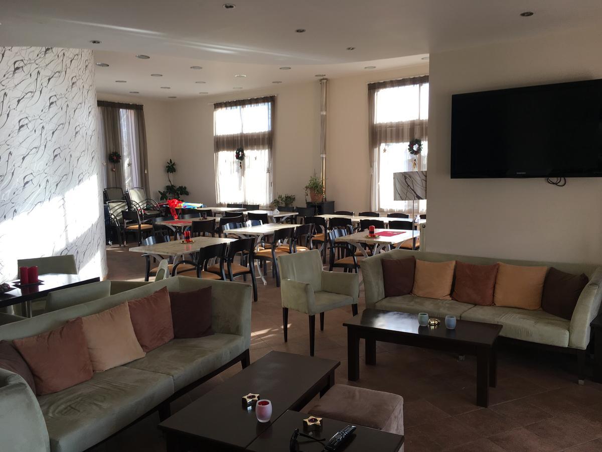 Aitheron Hotel Air Park Zervi Eksteriør billede